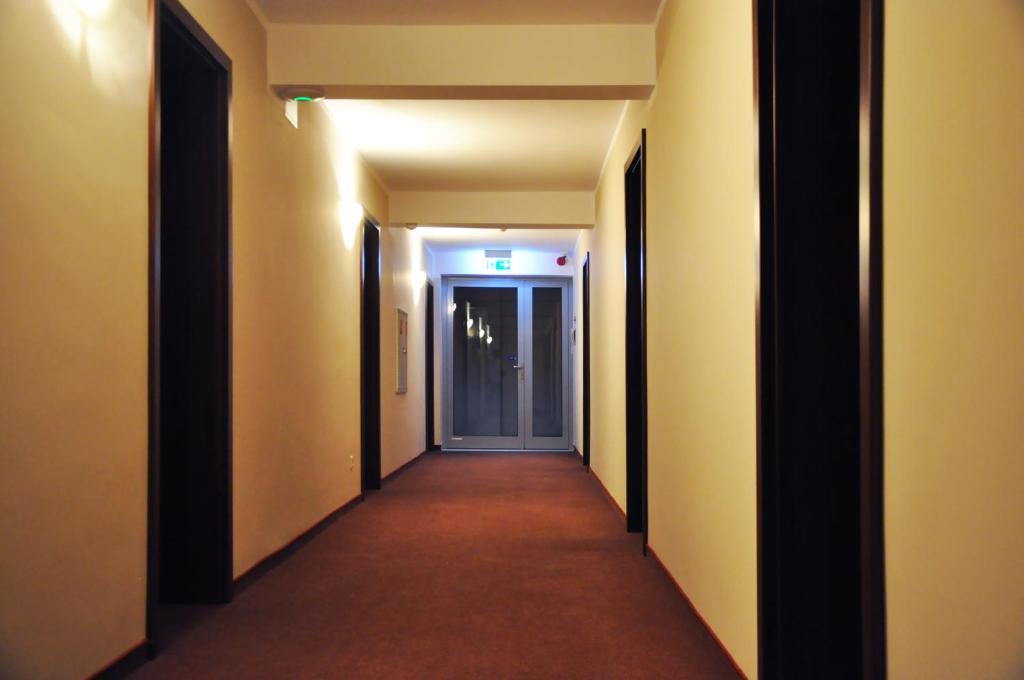 Hotel Pojezierze Szczecinek Esterno foto