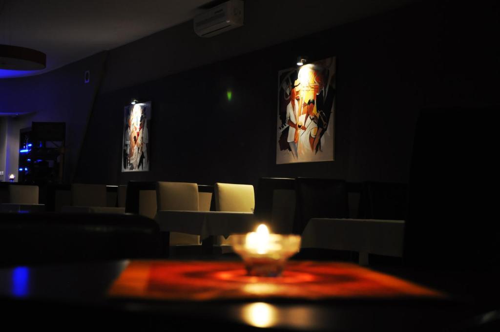 Hotel Pojezierze Szczecinek Esterno foto