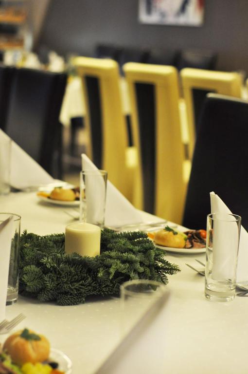 Hotel Pojezierze Szczecinek Esterno foto
