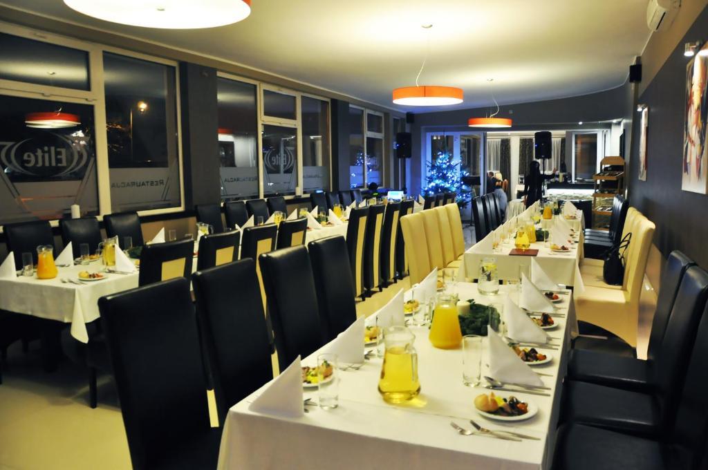 Hotel Pojezierze Szczecinek Esterno foto