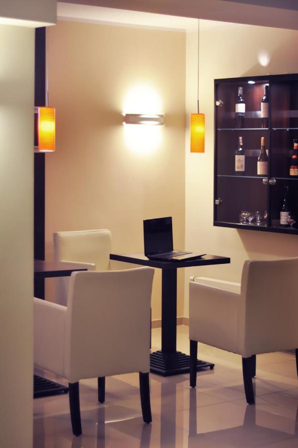 Hotel Pojezierze Szczecinek Esterno foto